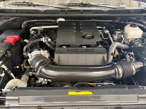 Used 2025 Nissan Frontier PRO-4X w/ Pro Convenience Package AWD/4WD image 20