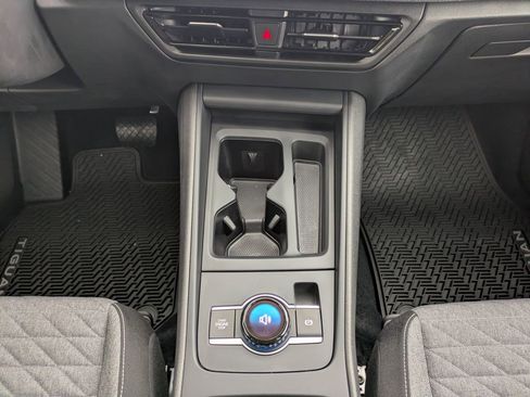 Certified 2025 Volkswagen Tiguan S image 19