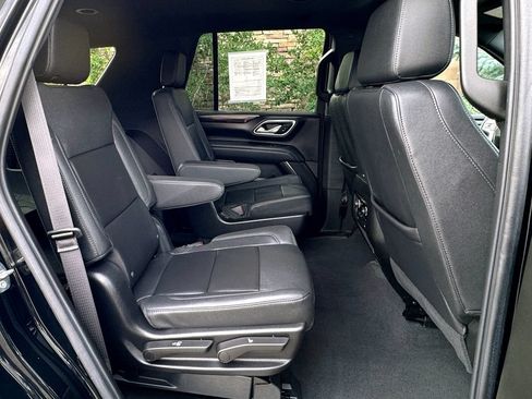 Used 2023 Chevrolet Tahoe LT w/ Luxury Package AWD/4WD image 35