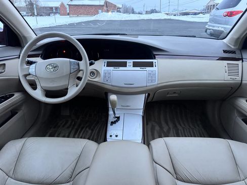 Used 2008 Toyota Avalon XLS image 19