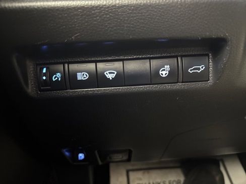 Used 2021 Toyota RAV4 SE image 20