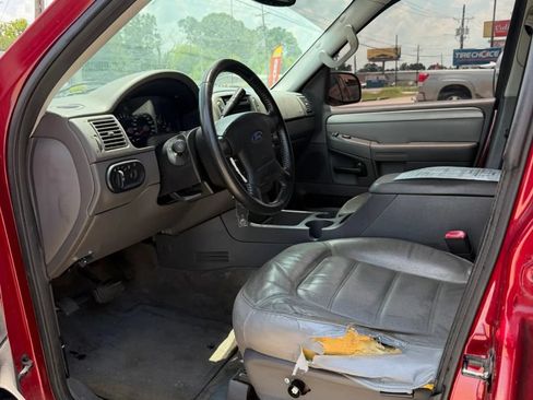 Used 2004 Ford Explorer Sport XLT AWD/4WD image 11