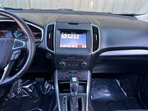 Used 2017 Ford Edge SEL w/ Equipment Group 201A image 16