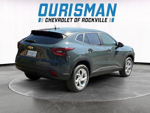 New 2026 Chevrolet Trax LS w/ LS Convenience Package FWD image 6