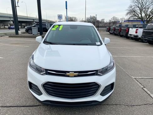 Used 2021 Chevrolet Trax LS w/ Tint and Cruise Package image 21