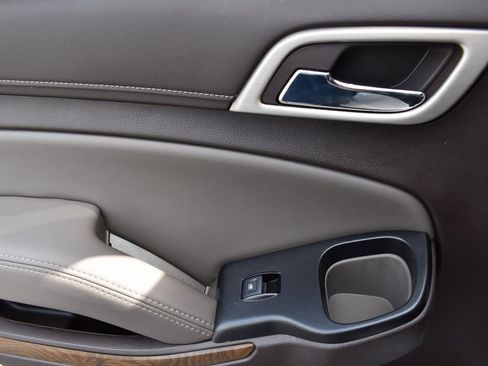 Used 2019 GMC Yukon Denali w/ Denali Ultimate Package image 13