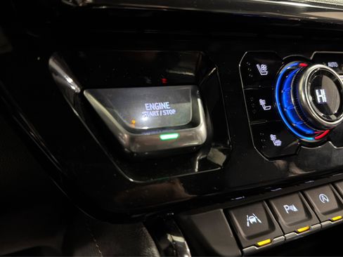 Used 2023 GMC Sierra 1500 AT4 w/ AT4 Preferred Package image 33