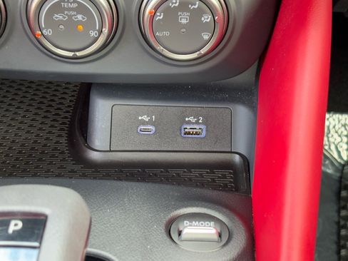 Certified 2024 Nissan Z Performance w/ Floor Mat Package image 26