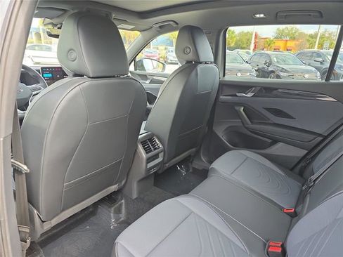 New 2026 Volkswagen Tiguan SE R-Line image 11