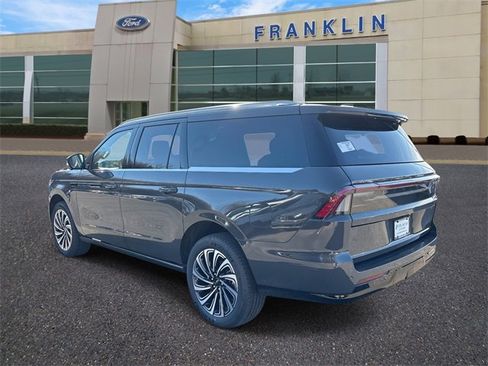 New 2026 Lincoln Navigator L Black Label image 5