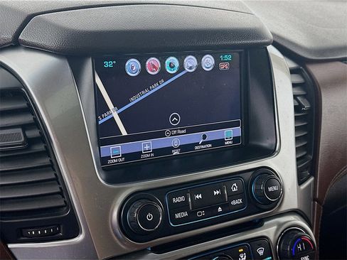 Used 2016 Chevrolet Suburban LTZ image 19