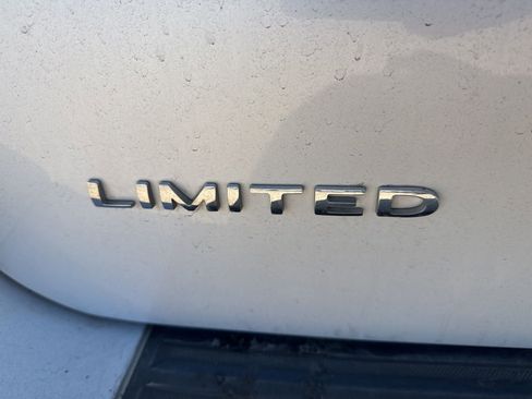 Used 2017 Ford Expedition EL Limited w/ Equipment Group 301A image 9