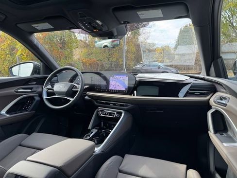 New 2025 Audi Q5 Premium Plus image 16