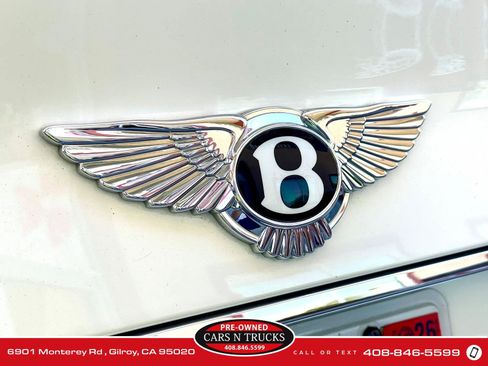 Used 2018 Bentley Bentayga AWD/4WD image 48