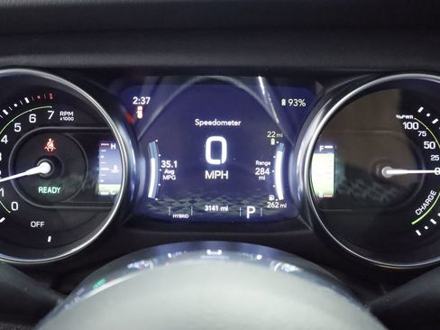 Used 2023 Jeep Wrangler Unlimited Sahara w/ Cold Weather Group AWD/4WD image 29