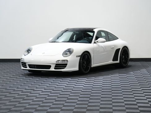 Used 2010 Porsche 911 Targa 4 AWD/4WD image 3