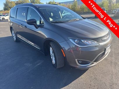Used 2018 Chrysler Pacifica Touring-L