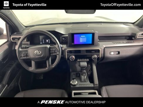 Certified 2024 Toyota Tacoma SR5 AWD/4WD image 18