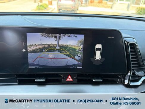 Used 2024 Kia Sportage EX FWD image 9