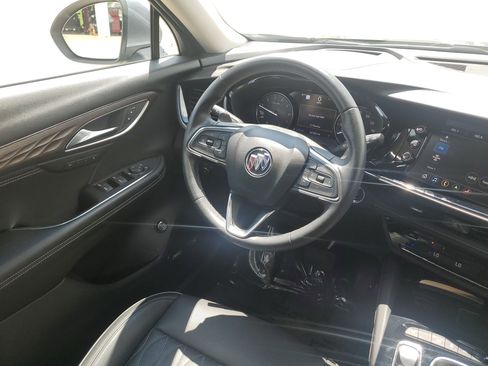 Certified 2022 Buick Envision Avenir w/ Technology Package II image 17