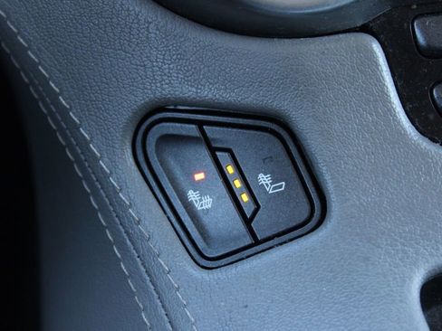 Used 2019 Chevrolet Suburban LT image 41