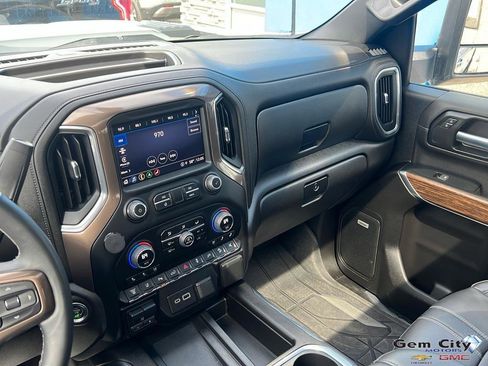 Used 2023 Chevrolet Silverado 3500 High Country image 18