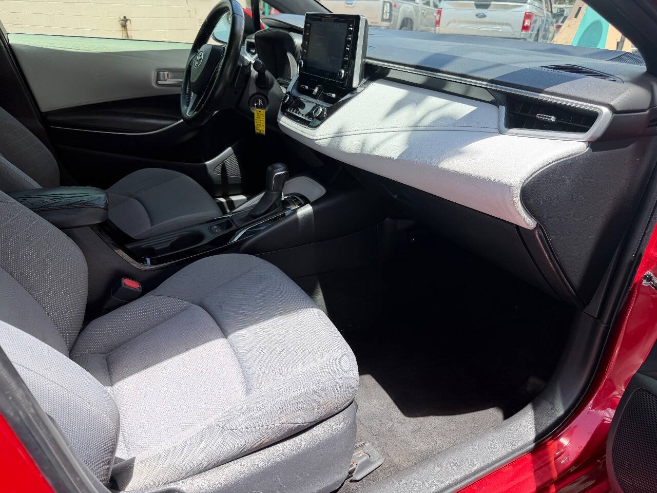 Used 2020 Toyota Corolla SE FWD image 6
