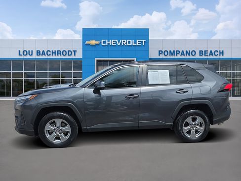 Used 2024 Toyota RAV4 XLE FWD image 4