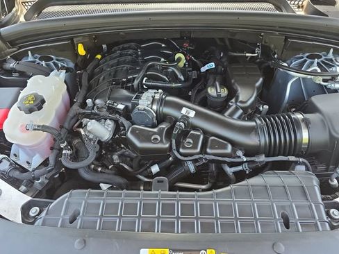 Used 2024 Jeep Grand Cherokee Laredo X w/ Luxury Tech Group I RWD image 37