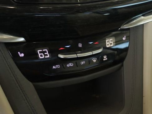 Used 2021 Cadillac XT6 Premium Luxury w/ LPO, Floor Liner Package image 17