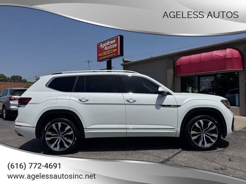 Used 2023 Volkswagen Atlas SEL Premium AWD/4WD image 1