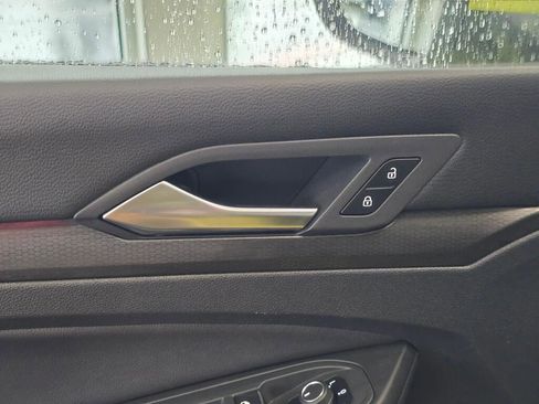 Used 2022 Volkswagen GTI Autobahn image 21