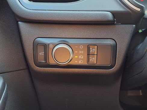 Used 2022 Ford Escape SE w/ SE Sport Appearance Package FWD image 15