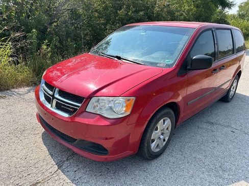 Used 2013 Dodge Grand Caravan American Value Package w/ UConnect Hands-Free Group image 3
