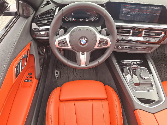 Used 2024 BMW Z4 sDrive30i w/ Premium Package RWD image 3