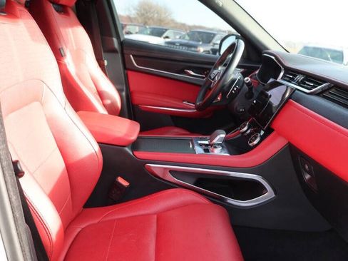 Used 2021 Jaguar F-PACE R-Dynamic S image 15