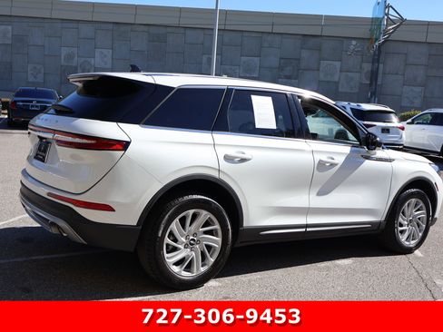 Used 2024 Lincoln Corsair FWD image 8