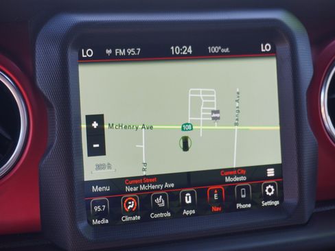 Used 2021 Jeep Wrangler Unlimited Rubicon AWD/4WD image 26