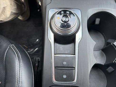 Used 2020 Ford Escape SEL image 35