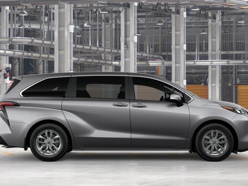 New 2026 Toyota Sienna LE AWD/4WD image 14
