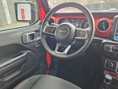 Used 2018 Jeep Wrangler Unlimited Rubicon image 9