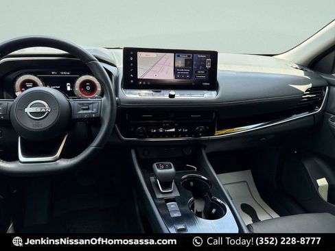 Certified 2024 Nissan Rogue SL w/ SL Premium Package image 34