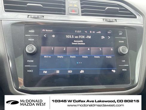Used 2019 Volkswagen Tiguan SE w/ Panoramic Sunroof Package AWD/4WD image 17
