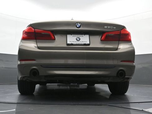 Used 2018 BMW 530e xDrive AWD/4WD image 27