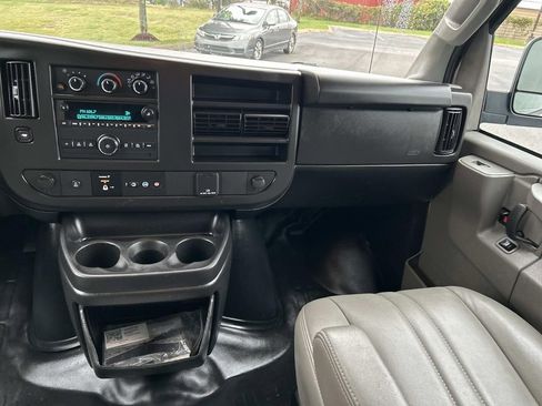 Used 2023 GMC Savana 2500 w/ Driver Convenience Package image 20