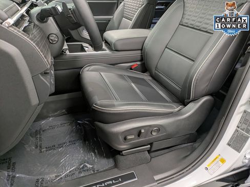 Used 2025 GMC Sierra EV Denali image 11