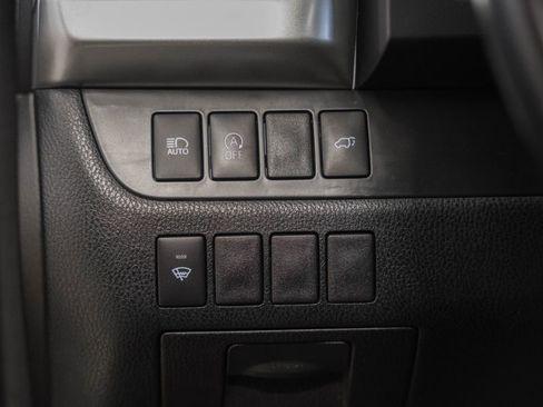 Used 2018 Toyota Highlander XLE w/ Protection Package #3 image 35