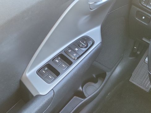 Used 2018 Kia Niro LX FWD image 20