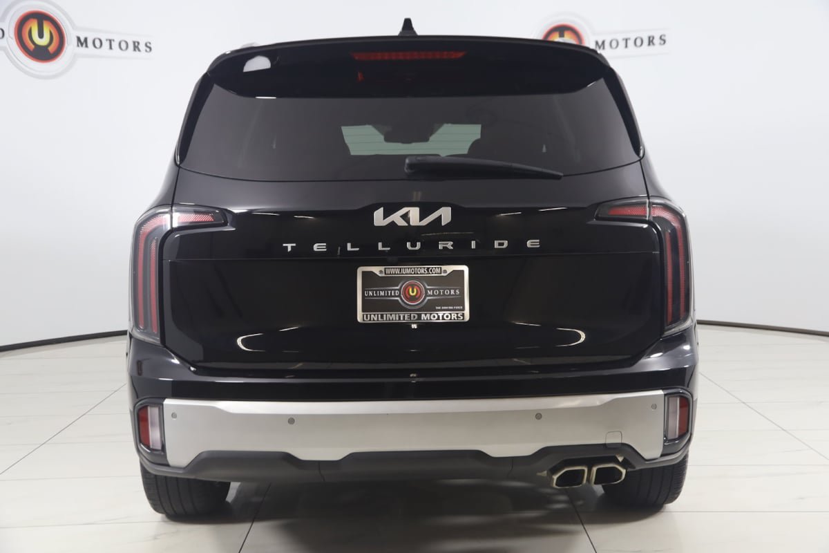 Used 2024 Kia Telluride EX w/ EX Captain's Chair Package FWD image 47