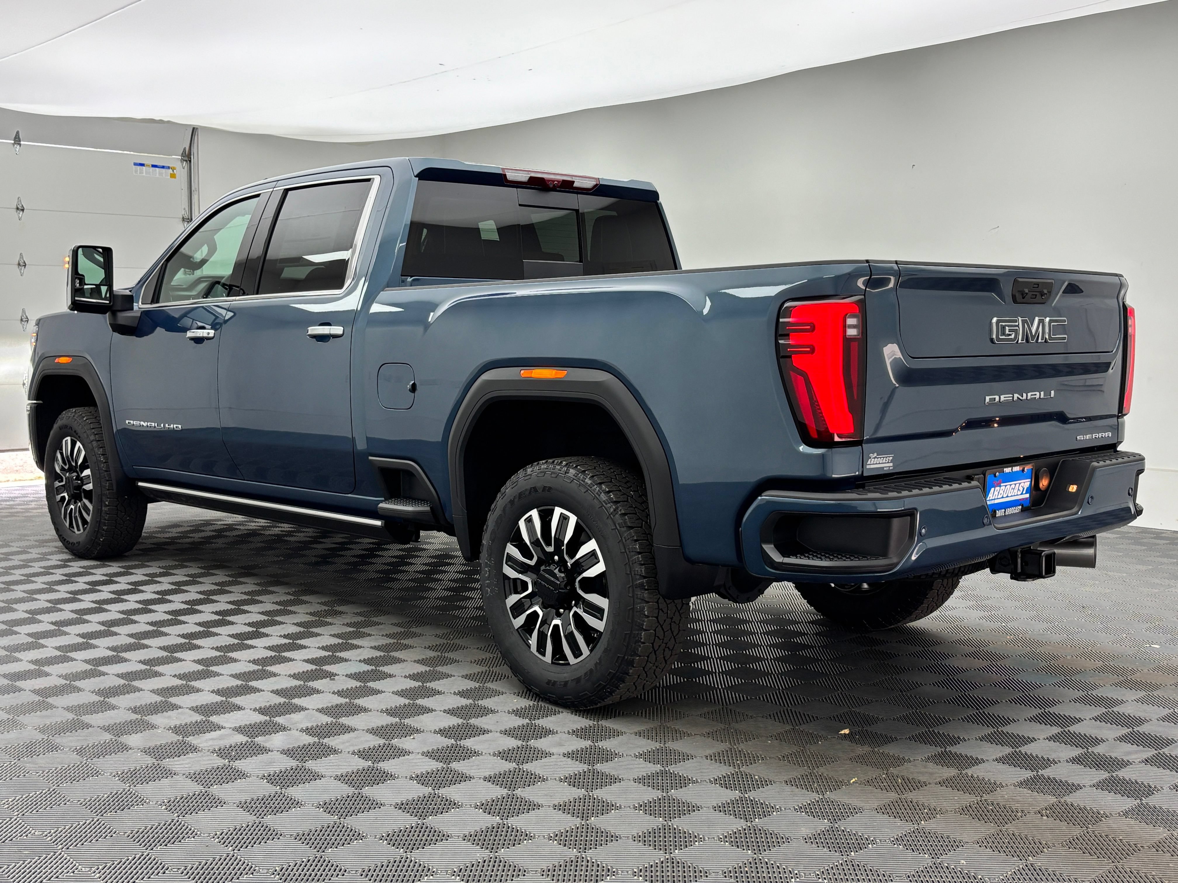 New 2026 GMC Sierra 2500 Denali Ultimate AWD/4WD image 15